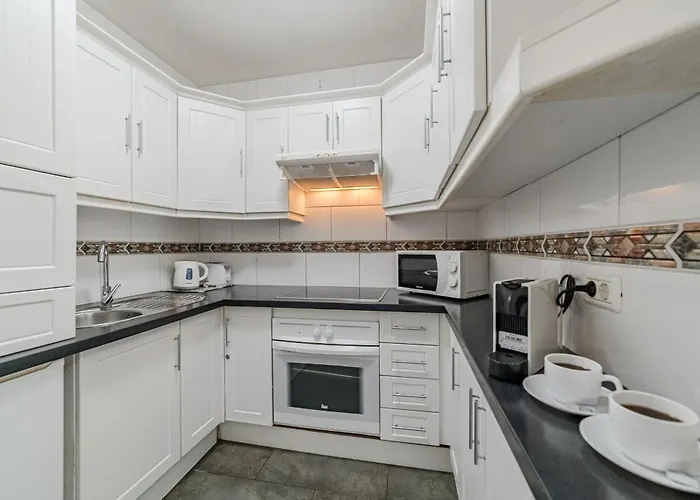 Noble Playa Fanabe By Altamar Homes 아파트